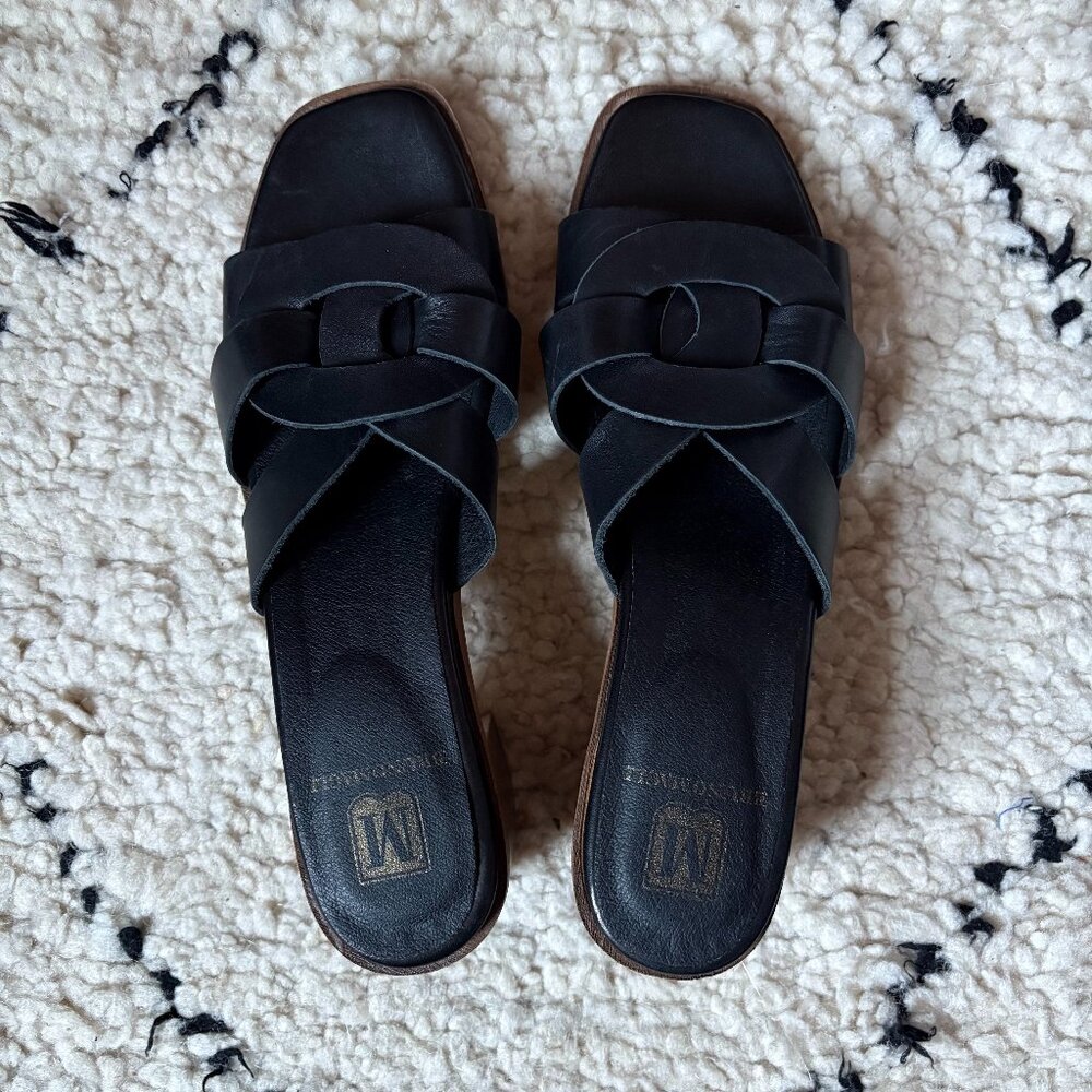 M by Bruno Magli Aria black leather sandals with block heels size 39.5